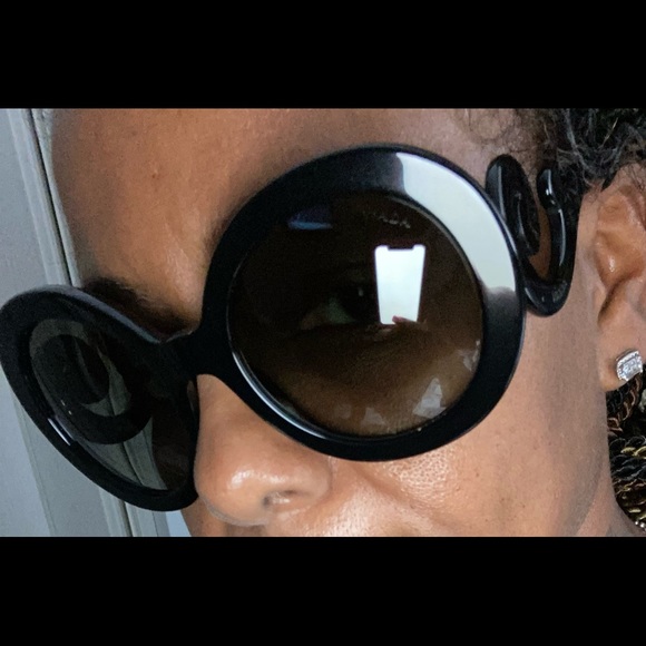 Sunglasses - Picture 7 of 11